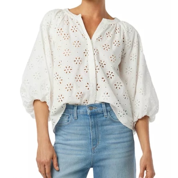 Joe's Jeans Tops - Joe’s Jeans Women’s “The Andie” White Eyelet Top Split V-neck Puff Sleeves Sz XS